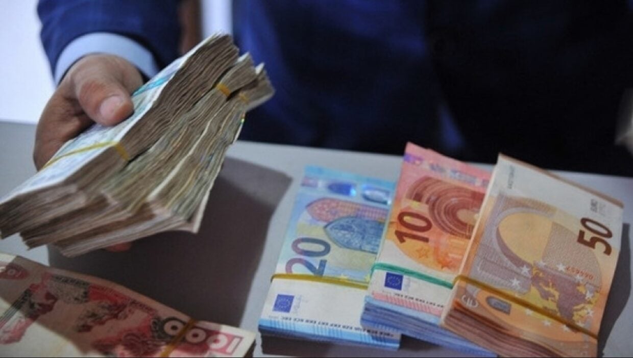 سعر الصرف في السوق الموازية الجزائرية لهذا الأحد 15 أكتوبر